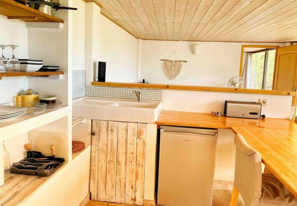 Bas De Villa Au Milieu Des Oliviers. Chateauneuf-Villevieille Ngoại thất bức ảnh