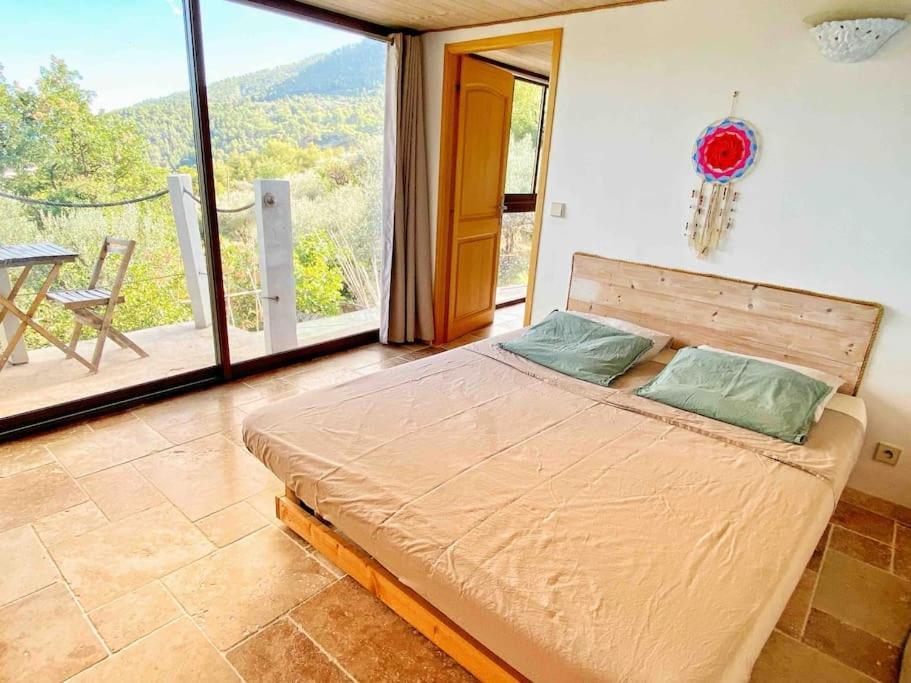 Bas De Villa Au Milieu Des Oliviers. Chateauneuf-Villevieille Ngoại thất bức ảnh